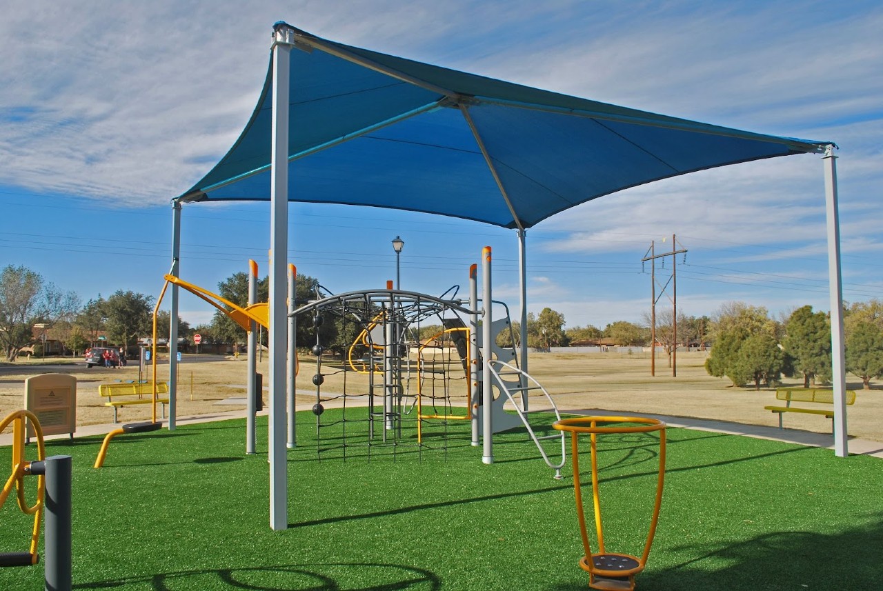 Artificial grass play area by Southwest Greens of Huntsville